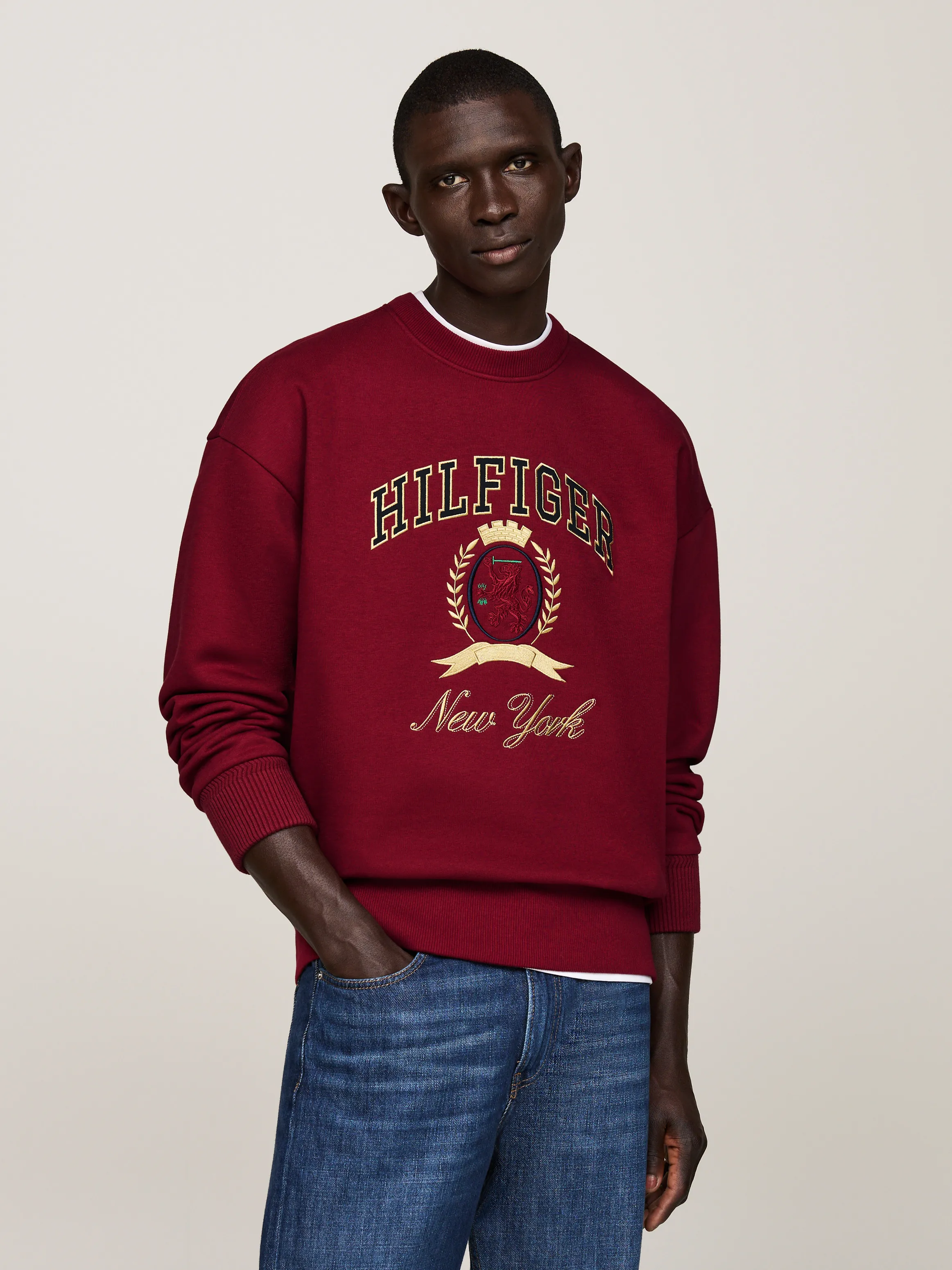 Crest Embroidery Crew Neck Sweatshirt | Sweatshirts & Hoodies | Tommy Hilfiger