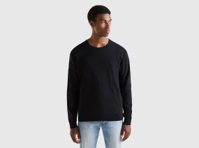 Crew neck sweater in lightweight cotton blend - Black | Benetton