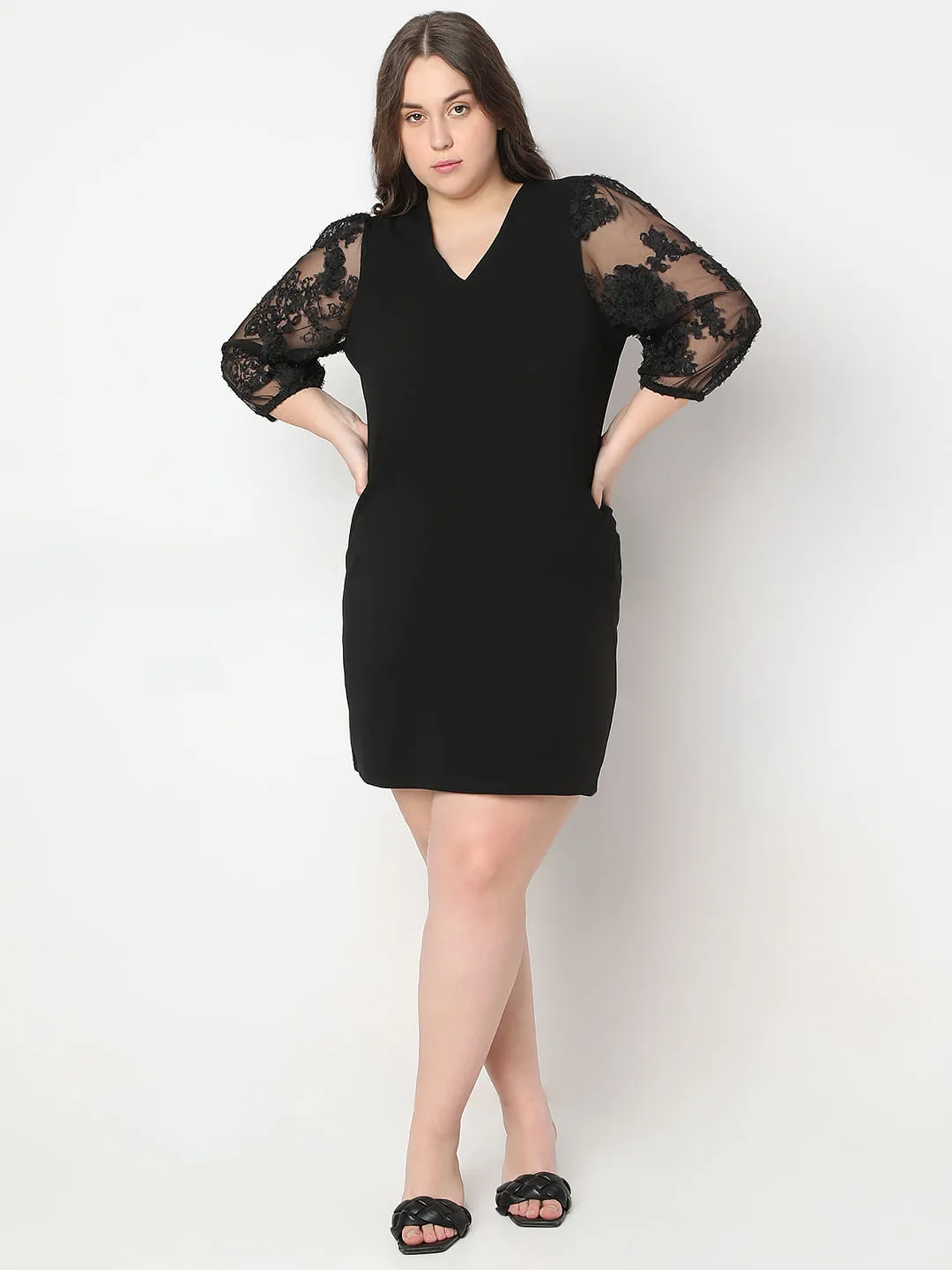 CURVE BLACK SHORT DRESS