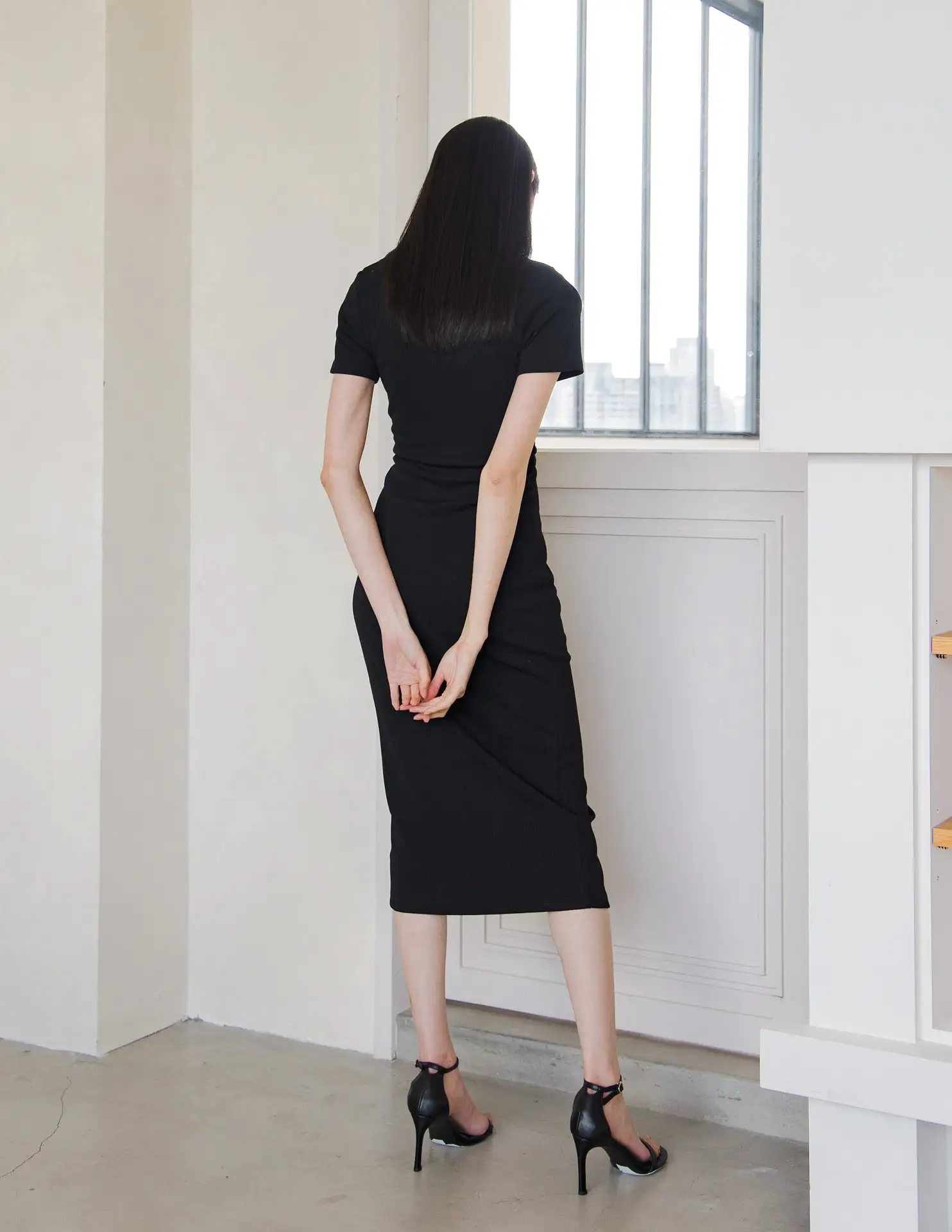 Mae Midi Dress in Black