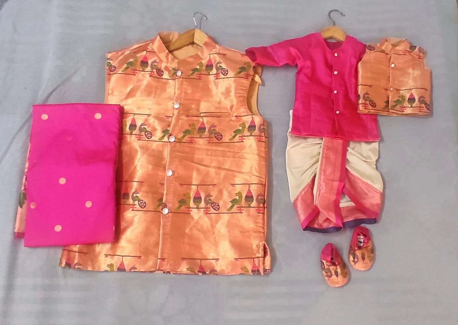 Premium paithani family outfits - color pink