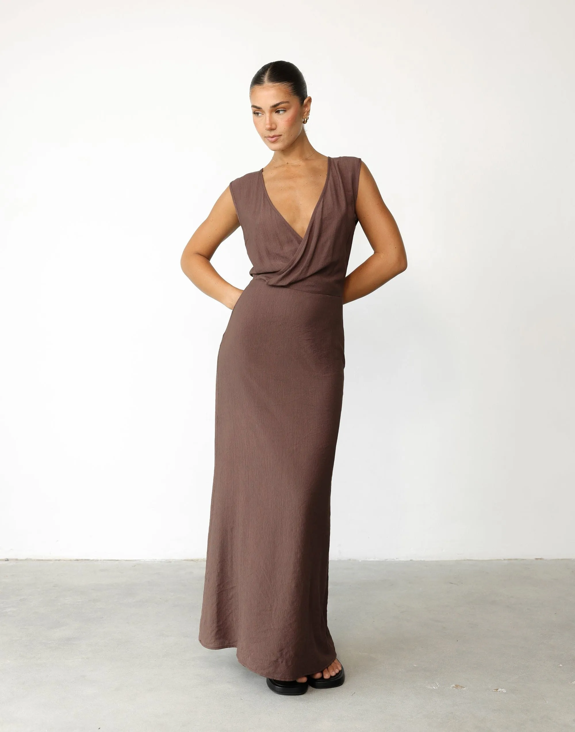 Romeo Maxi Dress (Light Cocoa)