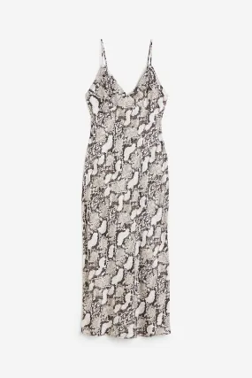 Satin slip dress - V-neck - Sleeveless - Beige/Snakeskin-patterned - Ladies | H&M GB