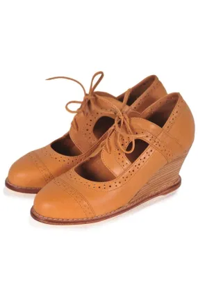 Stockholm Oxford Wedges in Light Tan